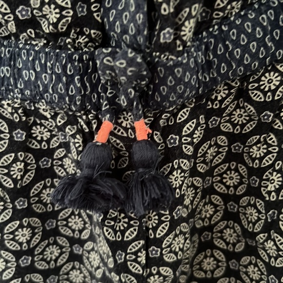 Kids jumpsuit, good conditions, light weight material - Picture 3 of 4